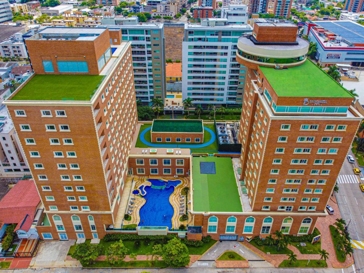 Hotel Dann Carlton Barranquilla Y Centro De Convenciones 외부 사진 Aerial view of the complex