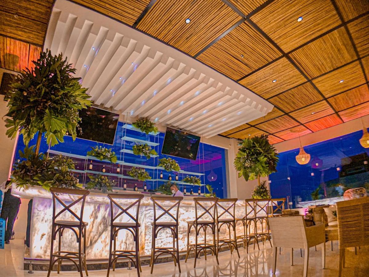 Hotel Dann Carlton Barranquilla Y Centro De Convenciones 외부 사진 Sky Bar