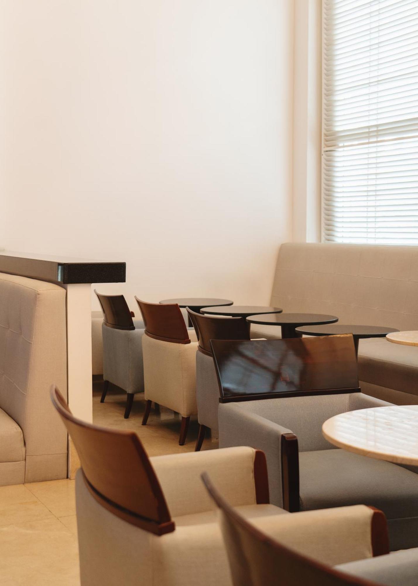 Hotel Dann Carlton Barranquilla Y Centro De Convenciones 외부 사진 The interior of the restaurant